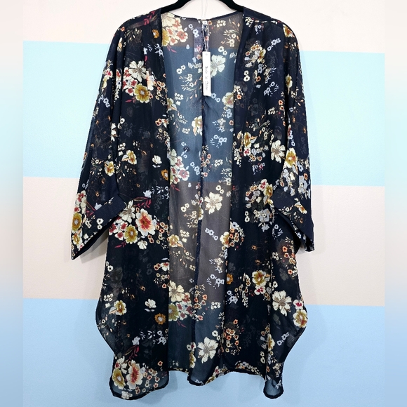 NWT Olrain Sheer Floral Kimono - Picture 7 of 10